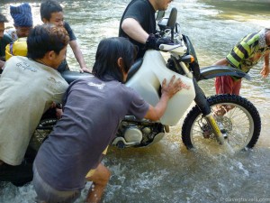 6 Hilltribe teens helping my DRZ cross the river